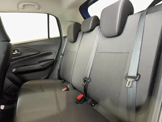 Suzuki Swift 1.2 dualjet hybrid — photo 8