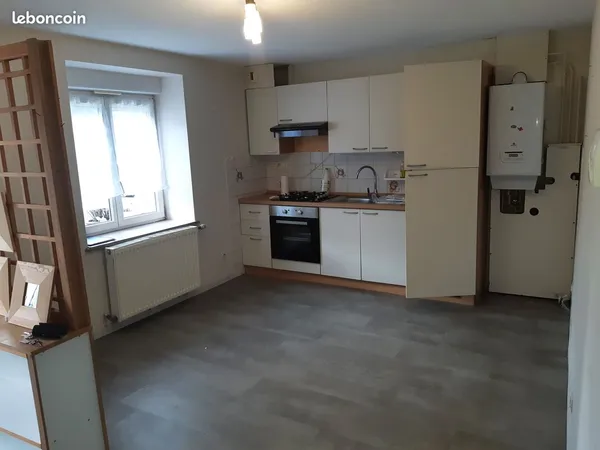 Grand T2 de 63 m² à MONTFERRAND-LE-CHATEAU