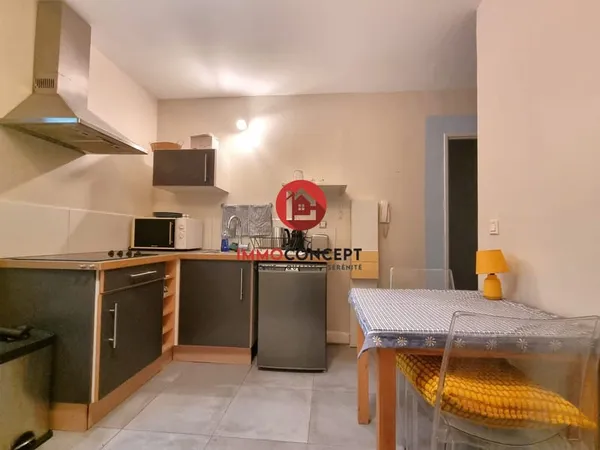 Appartement T1/2 meublé avec extérieur