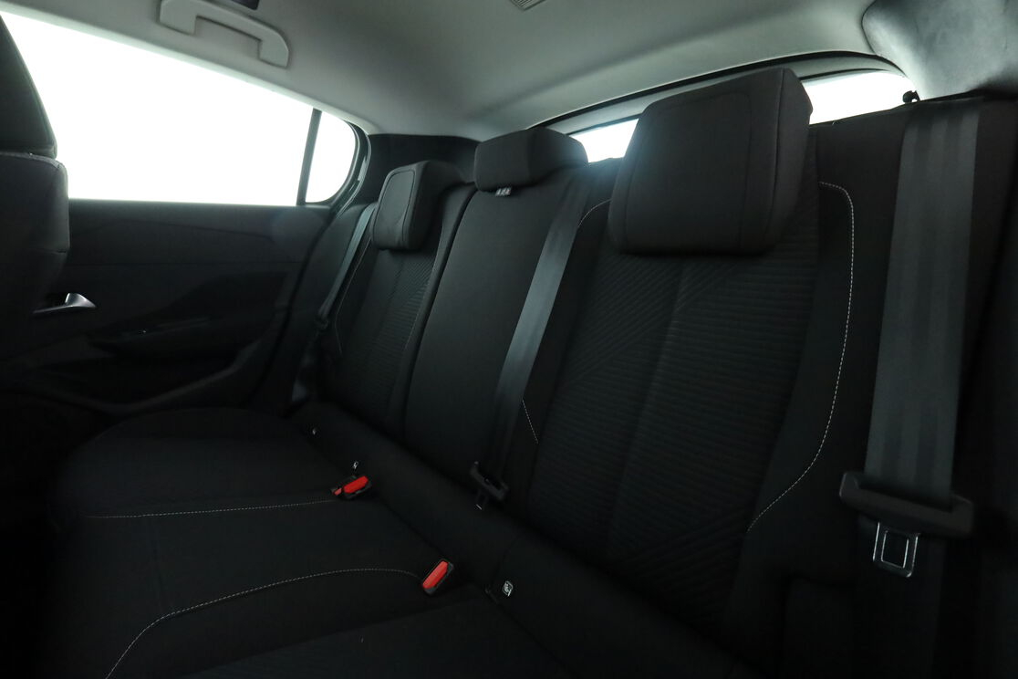 Peugeot 308 1.5 Blue-HDi Active Pack EAT8 — photo 13