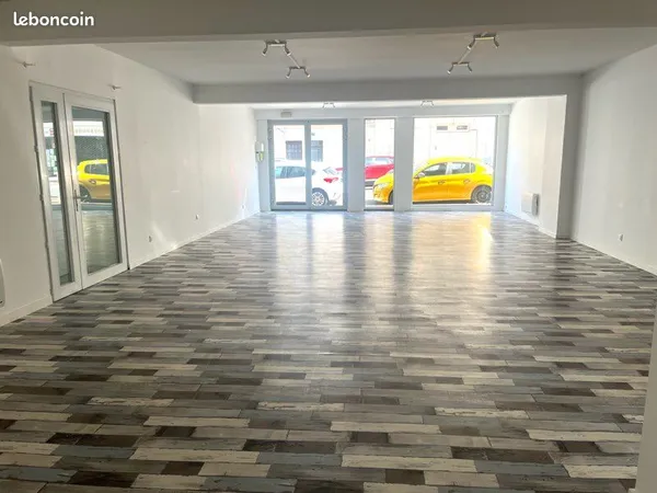 Local commercial ou professionnel / boutique Victor Hugo Bussatte