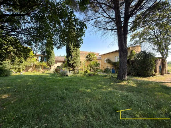 Maison 9 pièces 184 m²