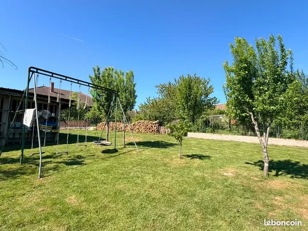Grande maison familiale 6-7 ch, terrain clos 24 ares, garage, atelier