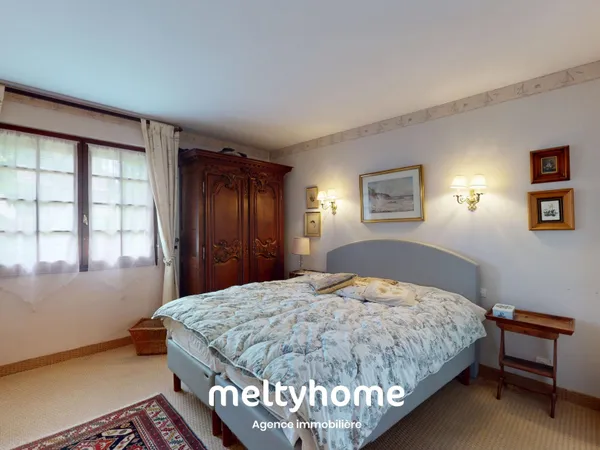 Maison 5 pièces 170 m²