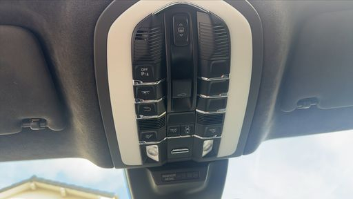Porsche Macan 3.6 400 PDK - Turbo – 2017 – 126163 km – Essence – Boîte Automatique — photo 50