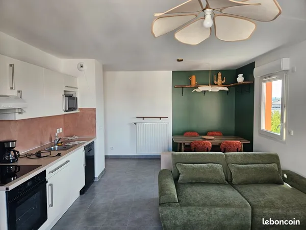 🏡 T3 meublé 68 m² - Dernier étage - Terrasse - Garage - Annemasse centre