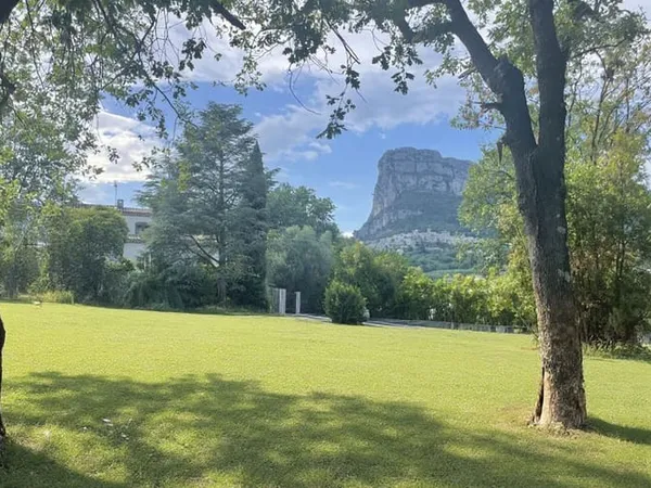 Terrain 772 m²