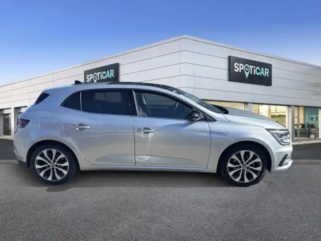 Renault Megane 1.5 blue dci 115ch techno edc -23 — photo 4