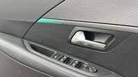 Peugeot 208 1.2 PureTech 130ch S&S Allure Pack EAT8 — photo 18