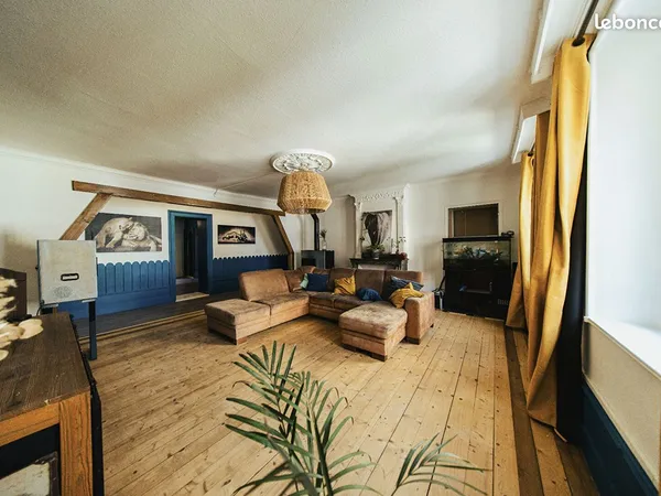 Appartement 5 pièces 226 m²