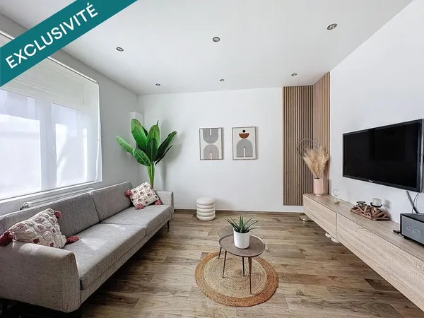 MAISON RENOVEE 2 CHAMBRES COMBLES JARDIN