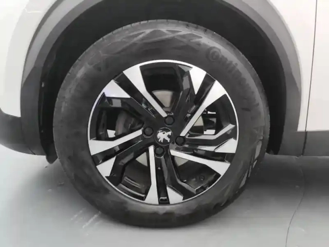 Peugeot 2008 puretech 130 s&amp;s bvm6 allure pack — photo 15