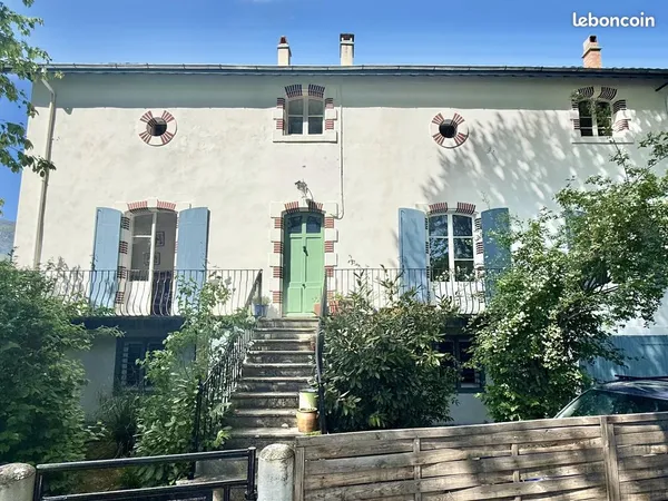 Propriété 11 pièces 188 m²