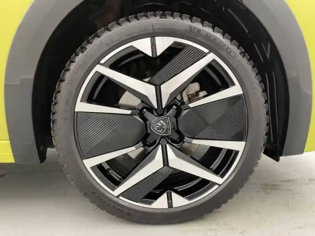Peugeot 208 puretech 100 s&amp;s bvm6 — photo 48