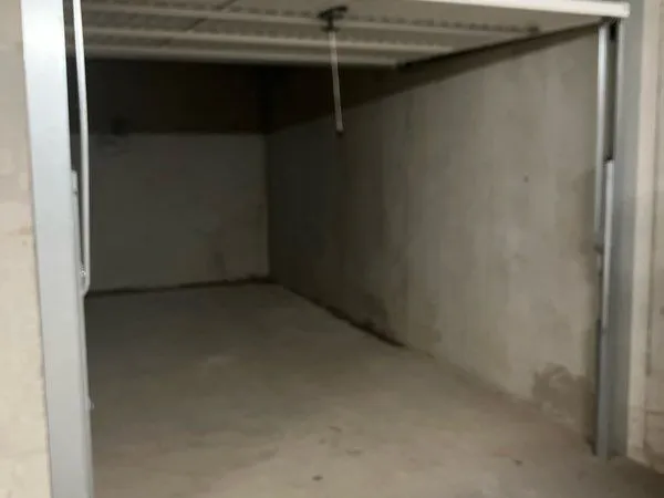 Box garage