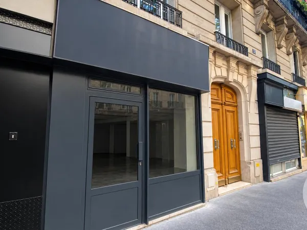 Local 14 m²