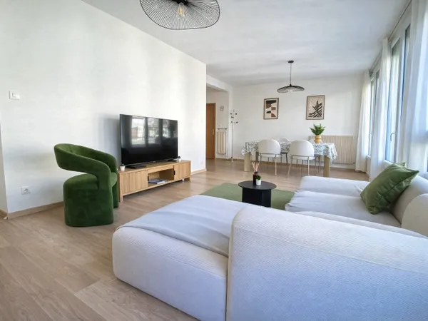 Appartement T4 République 97m2 avec garage