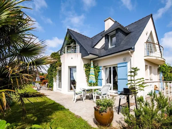 Maison 7 pièces 215 m²