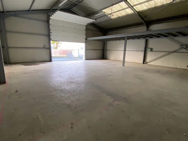 Hangar local