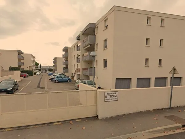 MAUGUIO garages fermés