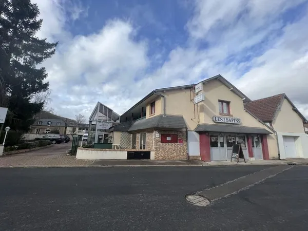 Commerce 1200 m²