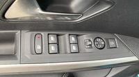 Peugeot 3008 1.2 Hybrid 145ch Allure e-DCS6 — photo 31