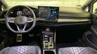 Volkswagen Golf 1.5 eTSI EVO2 150ch R-Line DSG7 — photo 11