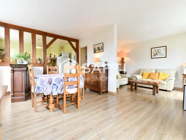 Bel appartement avec vue imprenable sur la plaine de BALIZY ! Isolation thermique récemment exécutée
