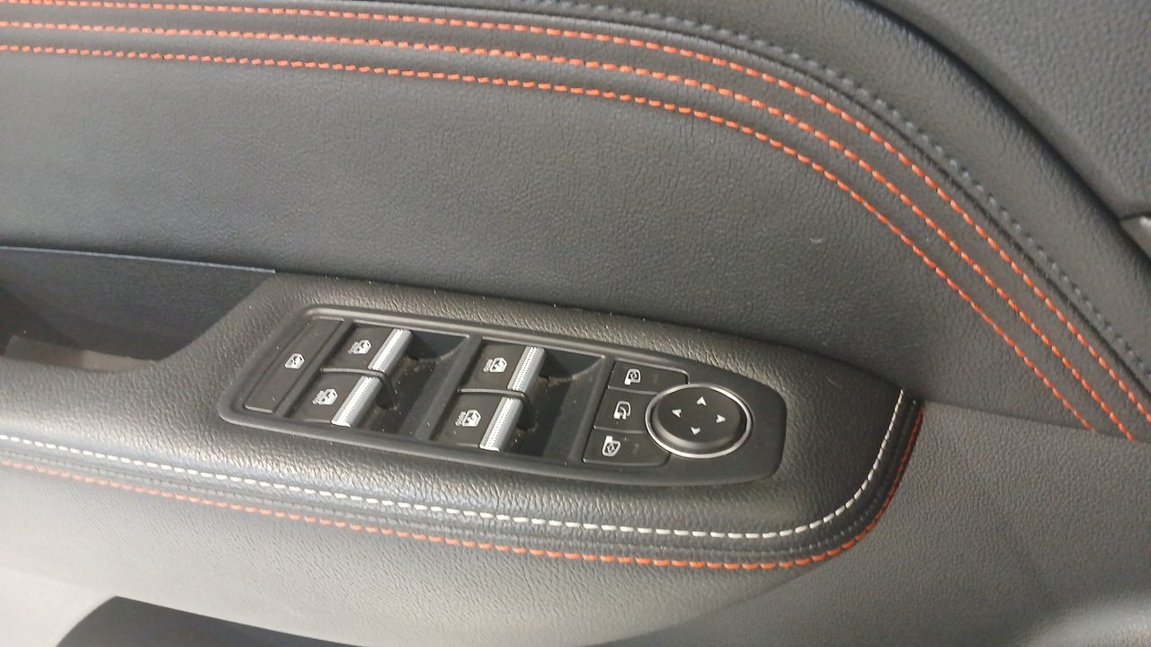Renault Arkana E-Tech 145 - 21B — photo 17