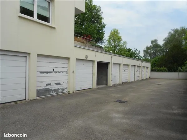 Garage fermé
