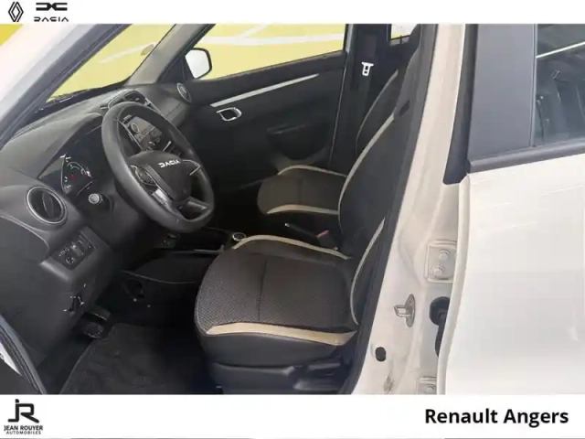 Renault Clio 1.5 blue dci 100ch evolution — photo 18