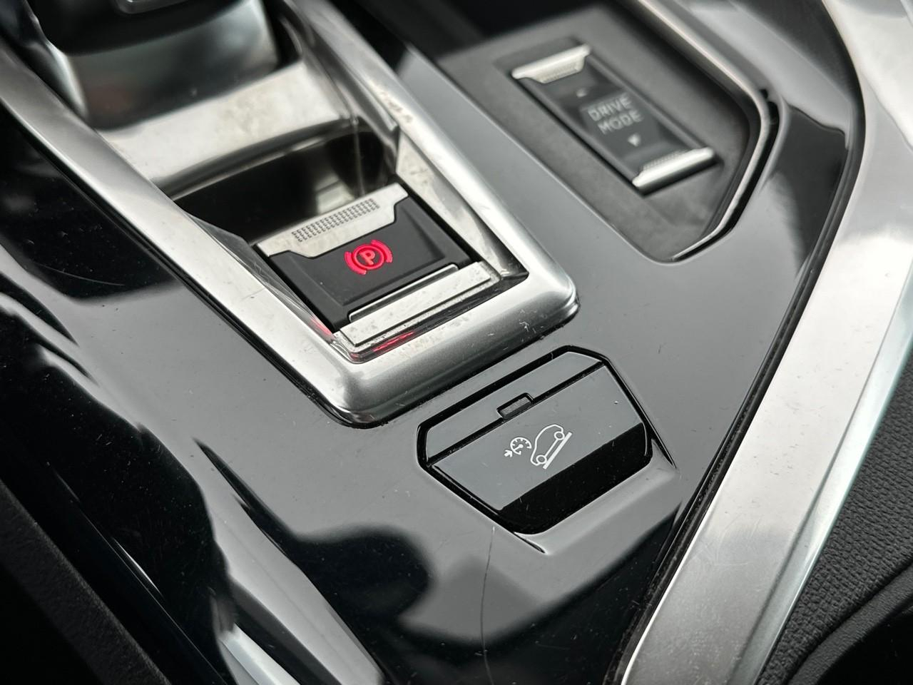 Peugeot 3008 puretech 130ch s&s eat8 active pack — photo 30