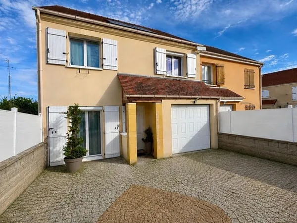 Maison 4 pièces 90 m²