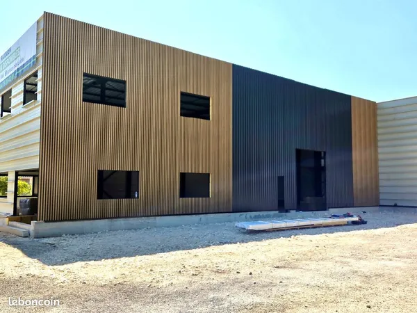Locaux d'activité et entrepôts à louer à Belmont-Tramonet - Zone d'activité Val Guiers