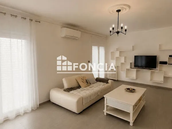 Agen 3 chambres garage balcon