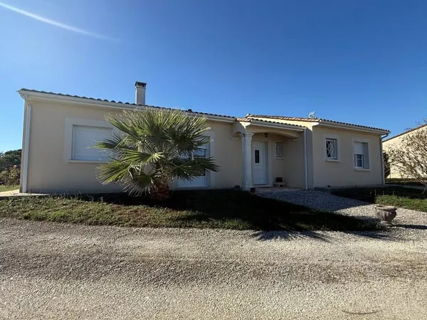 Pavillon de plain-pied avec double garage de 60 m²