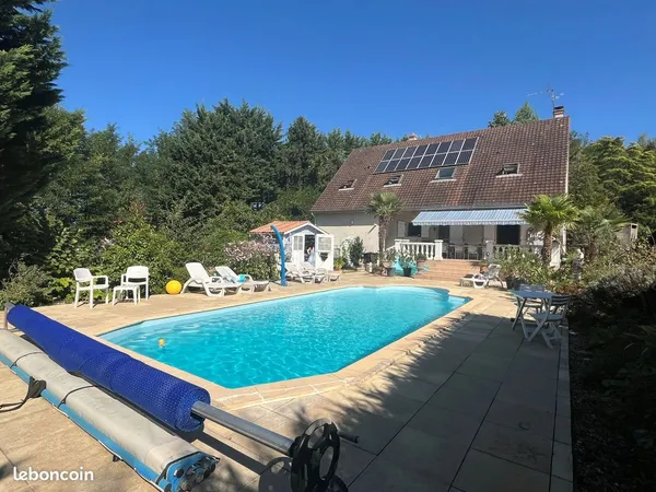 Villa 8 pièces 167 m²
