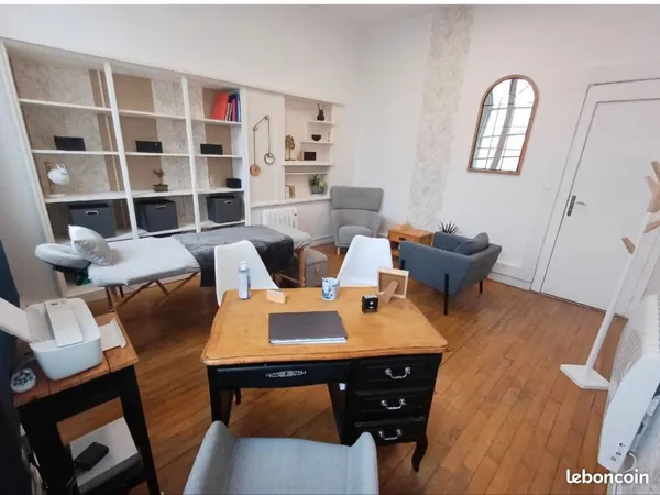 Cabinet à louer