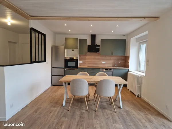 Maison meublée 110 m² entièrement rénovée — Équipements neufs — Garage 35 m² — Coudeville-sur-Mer