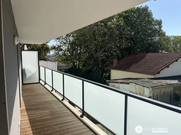 CASTANET-TOLOSAN : Grand T3 avec Terrasse et 2 parkings