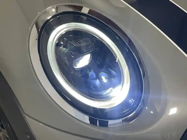 Mini Mini hatch 5 portes cooper 136 ch dkg7 — photo 43