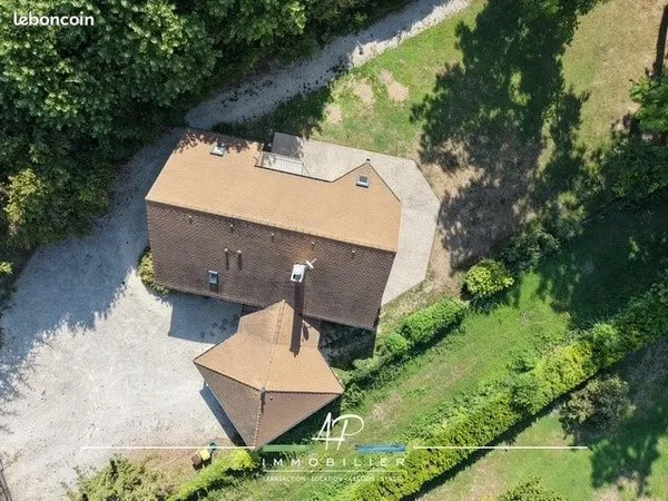 Villa 7 pièces 183 m²