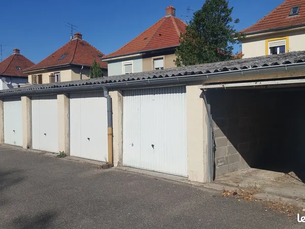 Garage fermé rue Vauban Mulhouse