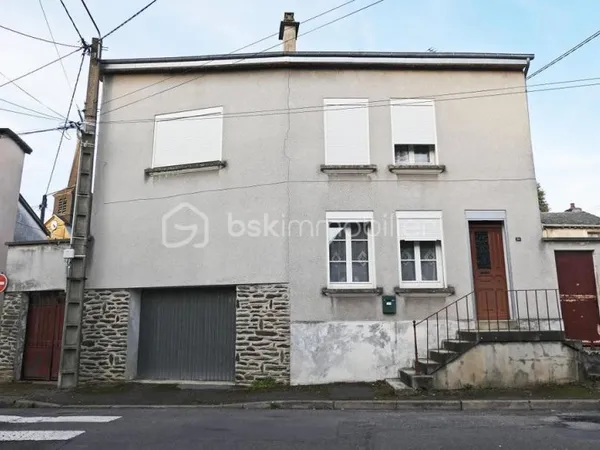 Maison de village à Bogny sur Meuse quartier de Levrézy