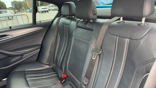 BMW Serie 5 518d 150 Steptronic8 - M Sport – 2020 – 138900 km – Diesel – Boîte Automatique — photo 55