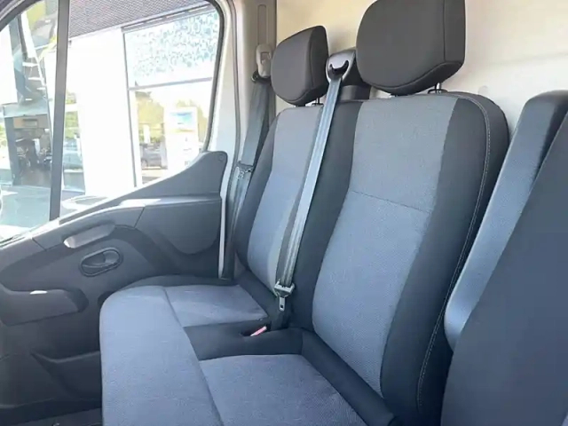 Renault Master fgn trac f3500 l2h2 blue dci 135 — photo 11