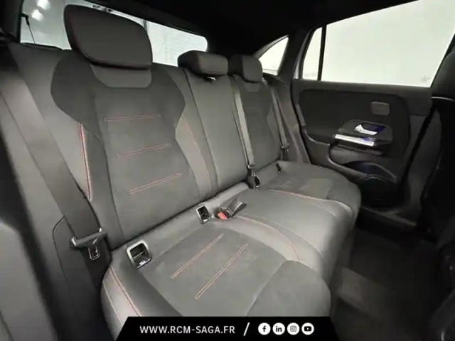 Mercedes Gla 200 d amg line — photo 27