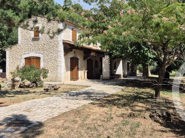 Maison 5 pièces 141 m²