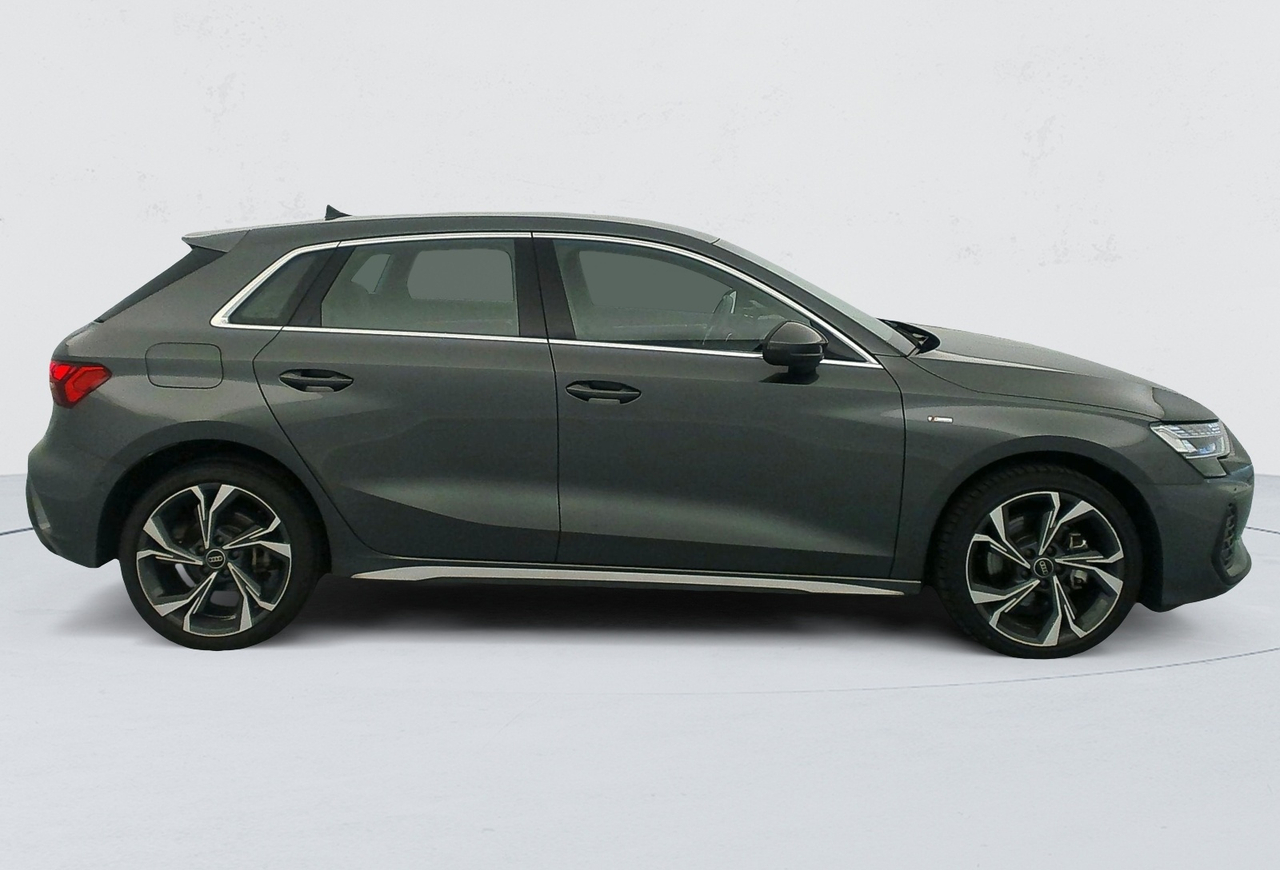 Audi A3 Sportback — photo 6