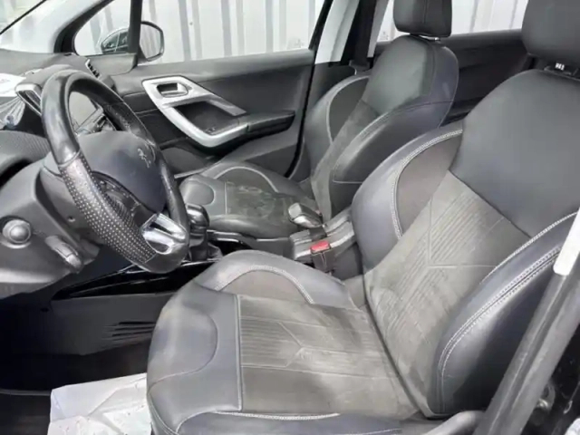 Peugeot 2008 1.6 bluehdi 100ch allure — photo 9